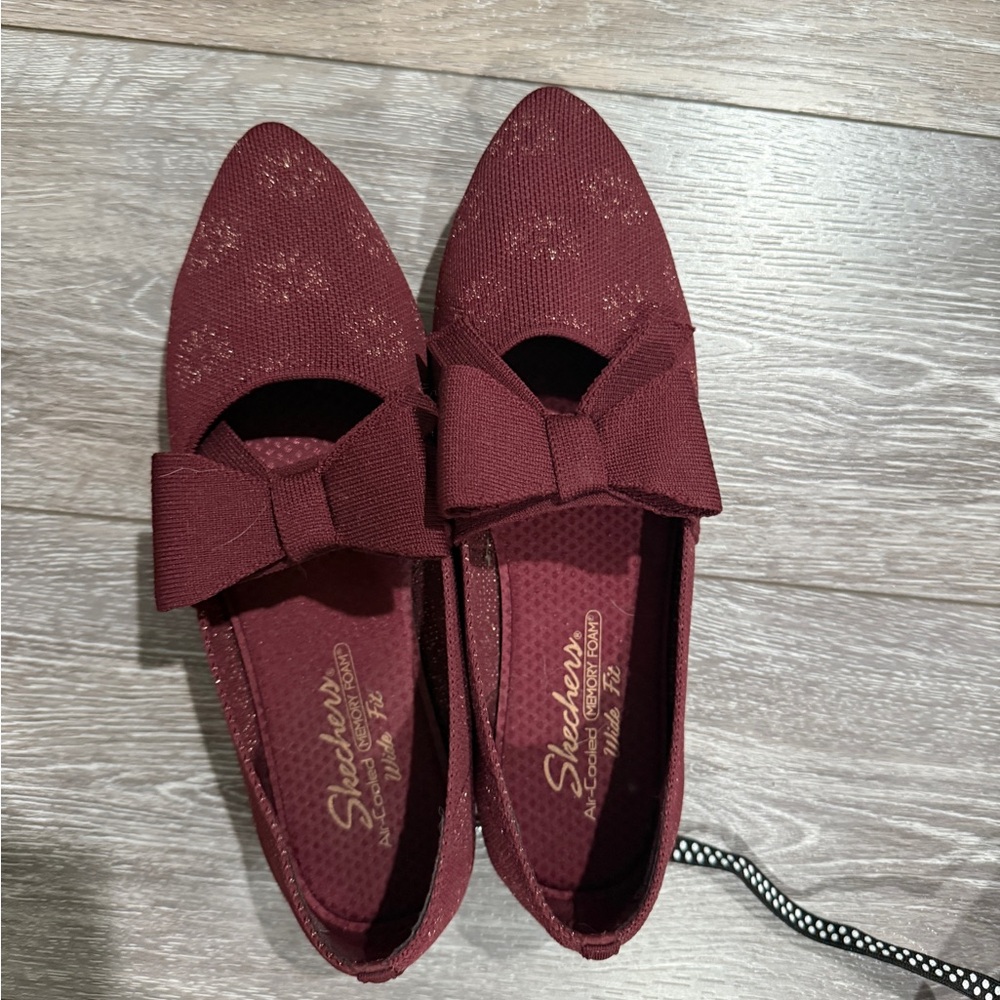 Skechers Women's Maroon Bow Flats